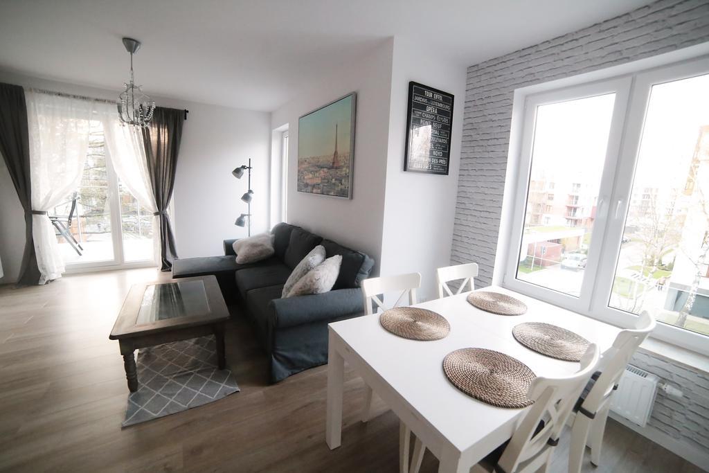 Apartament Paris 코워브제크 외부 사진